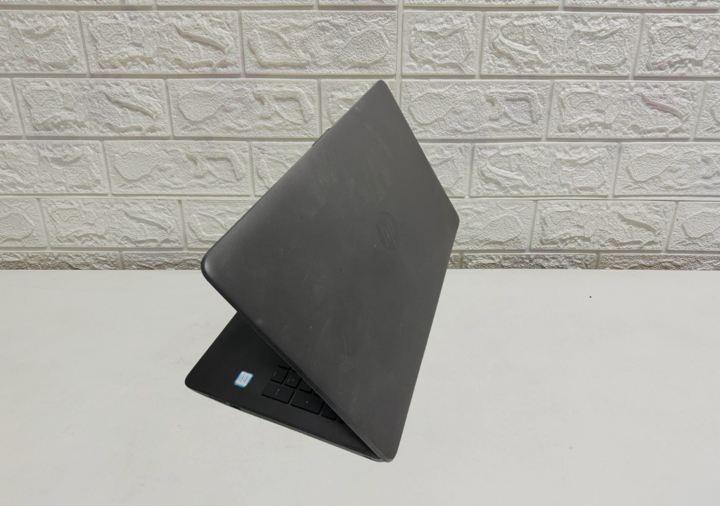 laptop hp 250 g6 " i7 7th / 8gb ram 240gb ssd laptop hp 250 g6 " i7 7th / 8gb ram 240gb ssd