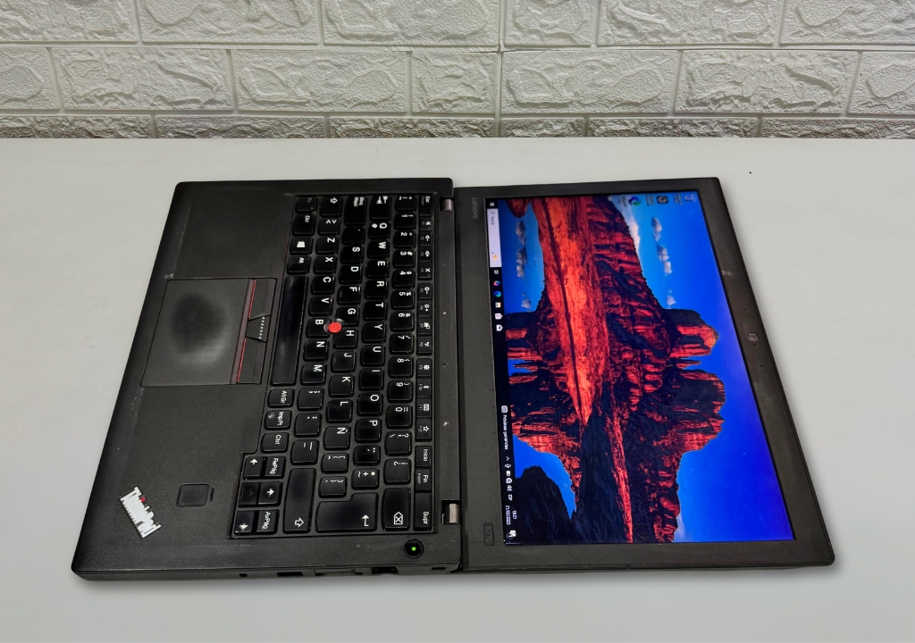 laptop lenovo thinkpad x270 12.5" i5 7th / 8gb ram m.2 256gb laptop lenovo thinkpad x270 12.5" i5 7th / 8gb ram m.2 256gb