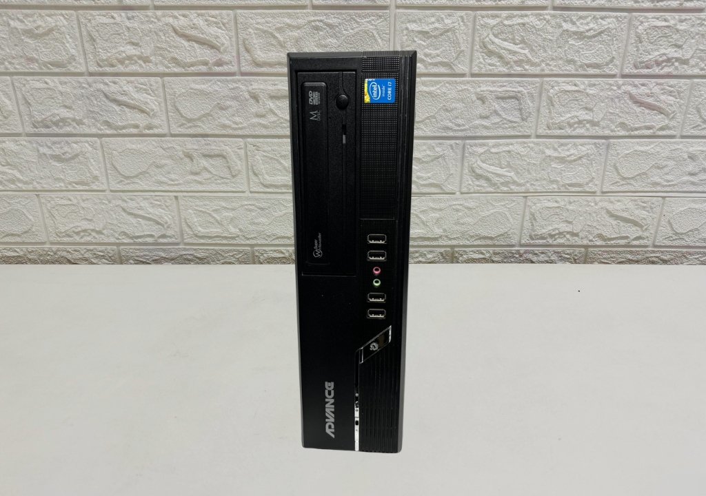 pc compatible advance i7 4th / 8gb ram 240gb ssd pc compatible advance i7 4th / 8gb ram 240gb ssd