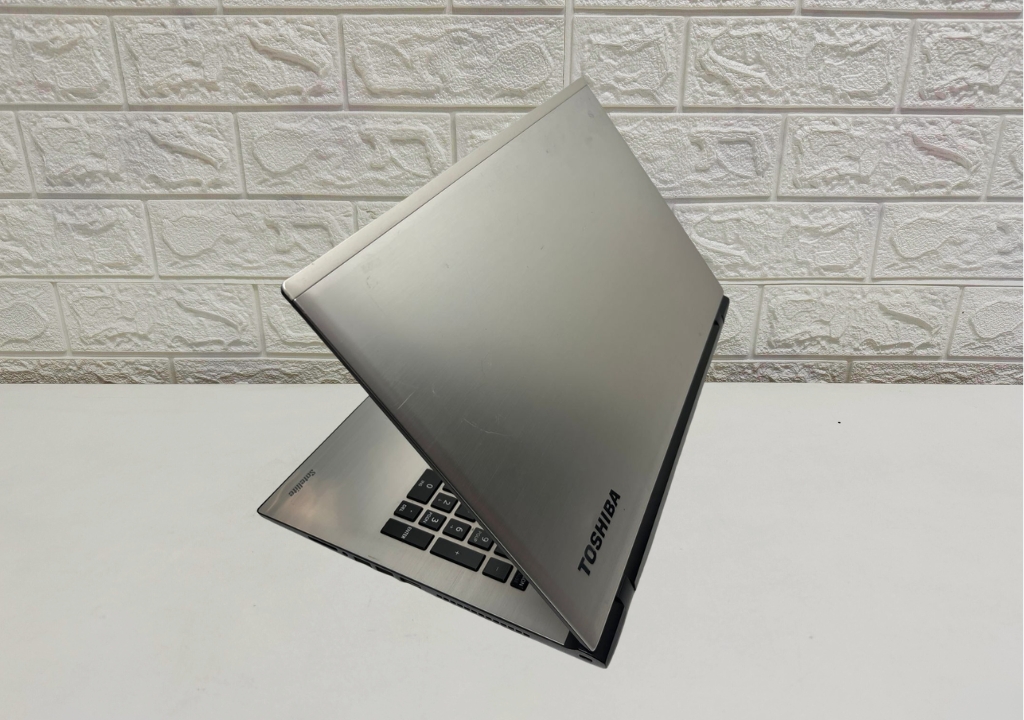 laptop toshiba satellite s55 cs247 15.6" i7 4th / 8gb ram 240gb ssd laptop toshiba satellite s55 cs247 15.6" i7 4th / 8gb ram 240gb ssd