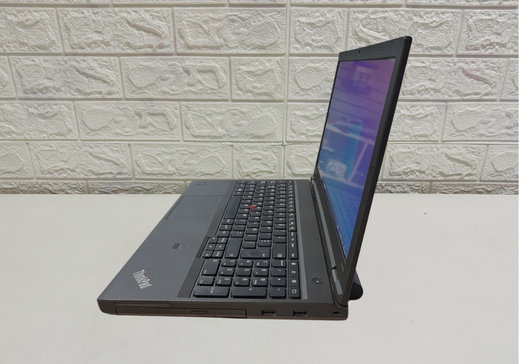 laptop lenovo thinkpad t540p 15.6" i7 4th / 8gb ram 240gb ssd laptop lenovo thinkpad t540p 15.6" i7 4th / 8gb ram 240gb ssd