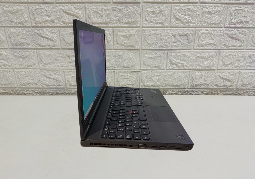 laptop lenovo thinkpad t540p 15.6" i7 4th / 8gb ram 240gb ssd laptop lenovo thinkpad t540p 15.6" i7 4th / 8gb ram 240gb ssd